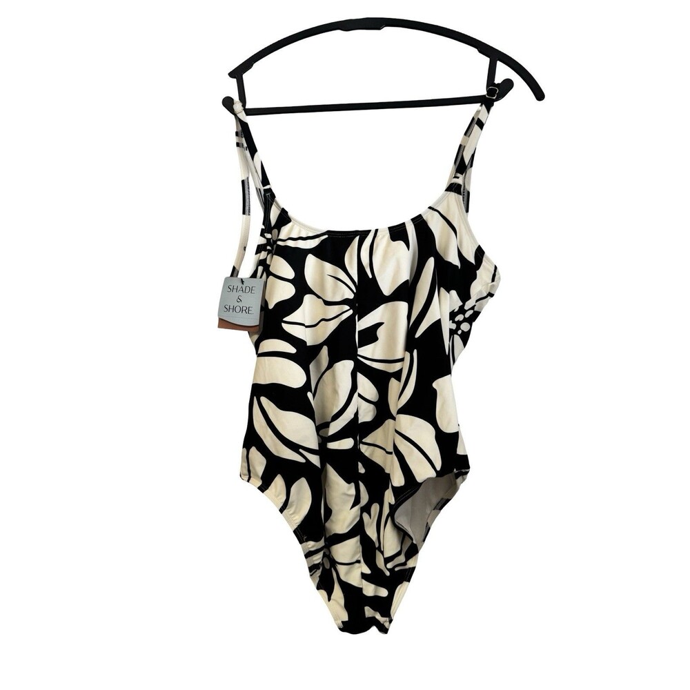 Land’s End Women's Tropical Print Tummy Control Full Coverage One Piece Swim XL